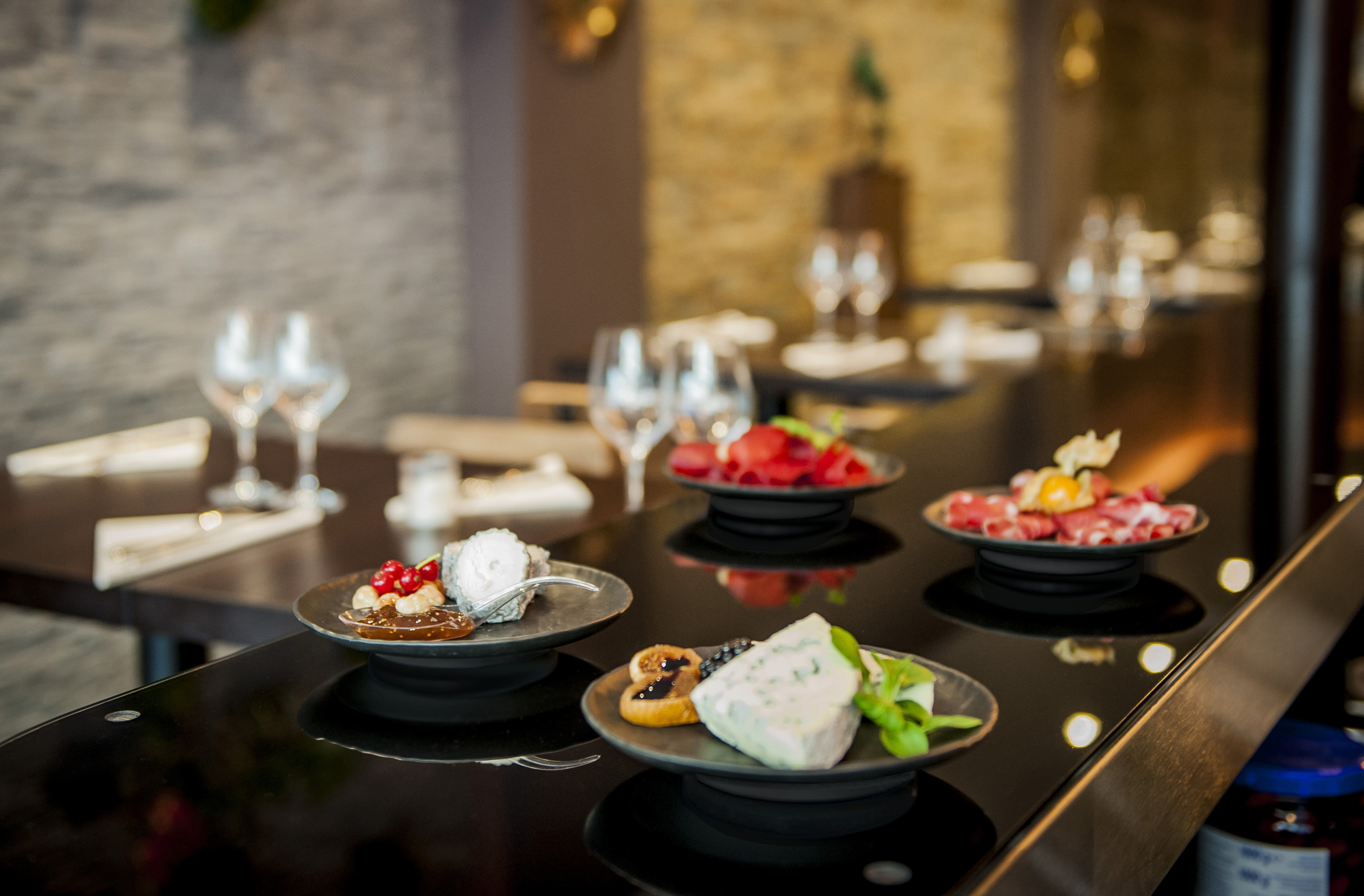 le Carrousel Français bar à vin concept à Paris