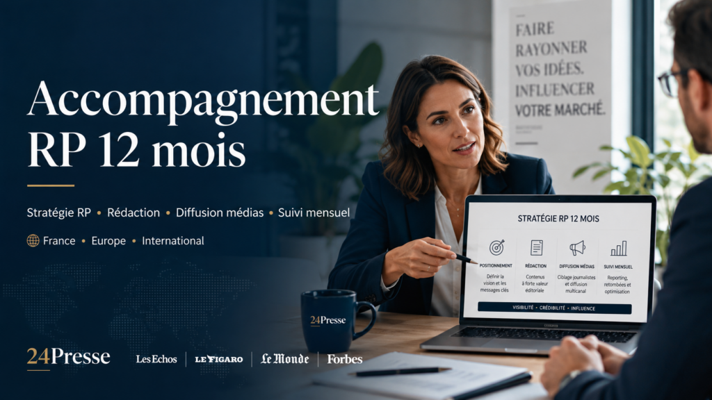 Consultante en relations presse présentant un accompagnement RP sur 12 mois à un dirigeant